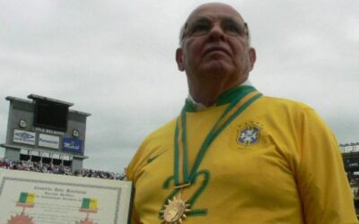 Craques Eternos: Pepe, o “Canhão da Vila” que Conquistou Duas Vezes o Mundo!