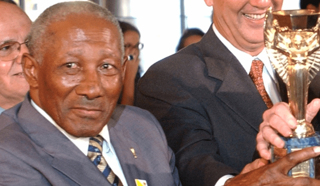 Craques Eternos: Djalma Santos – O Guardião da Lateral Direita que Encantou o Mundo